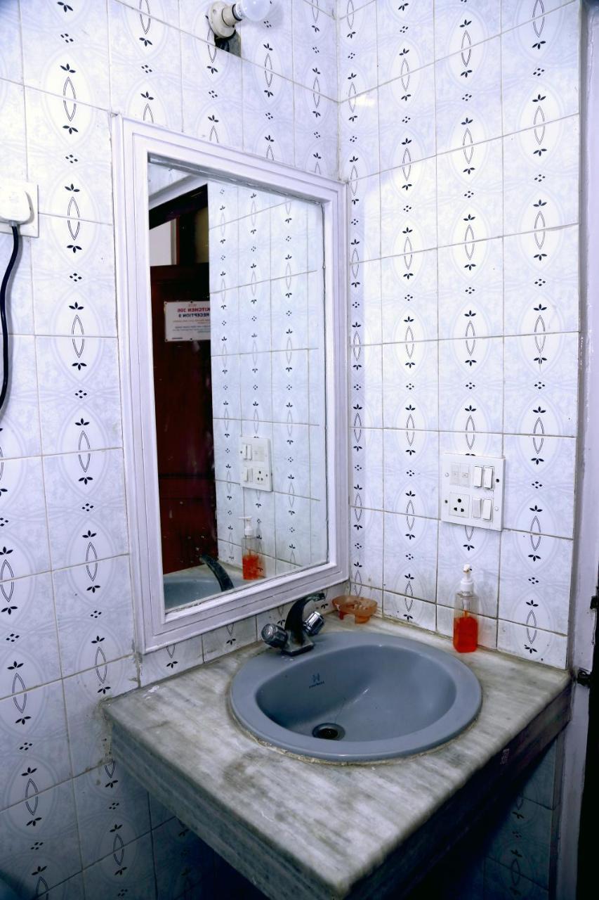 Batra Holiday Home - Couple Friendly Stays Delhi  Ngoại thất bức ảnh