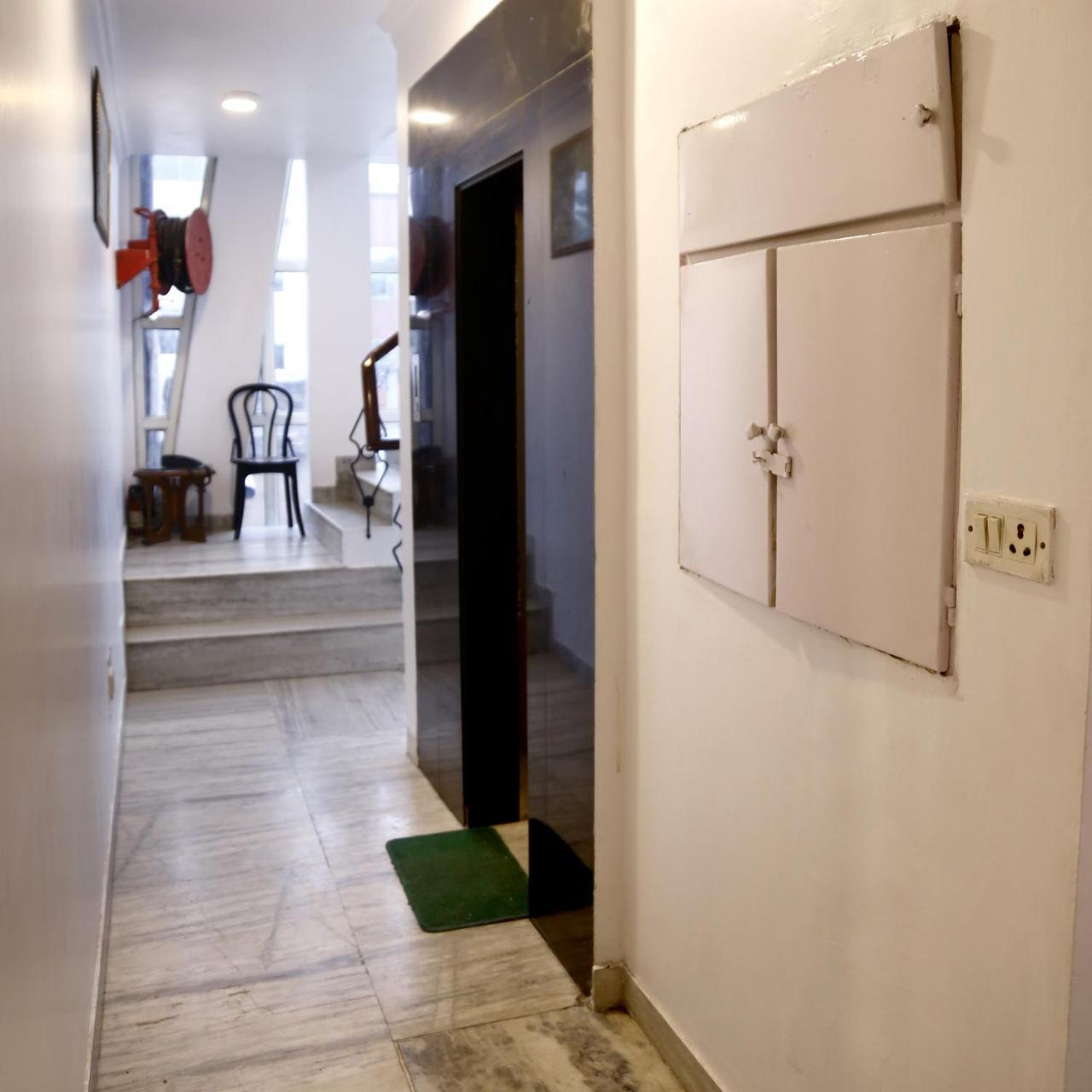 Batra Holiday Home - Couple Friendly Stays Delhi  Ngoại thất bức ảnh