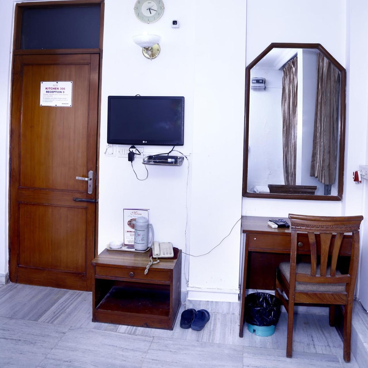 Batra Holiday Home - Couple Friendly Stays Delhi  Ngoại thất bức ảnh