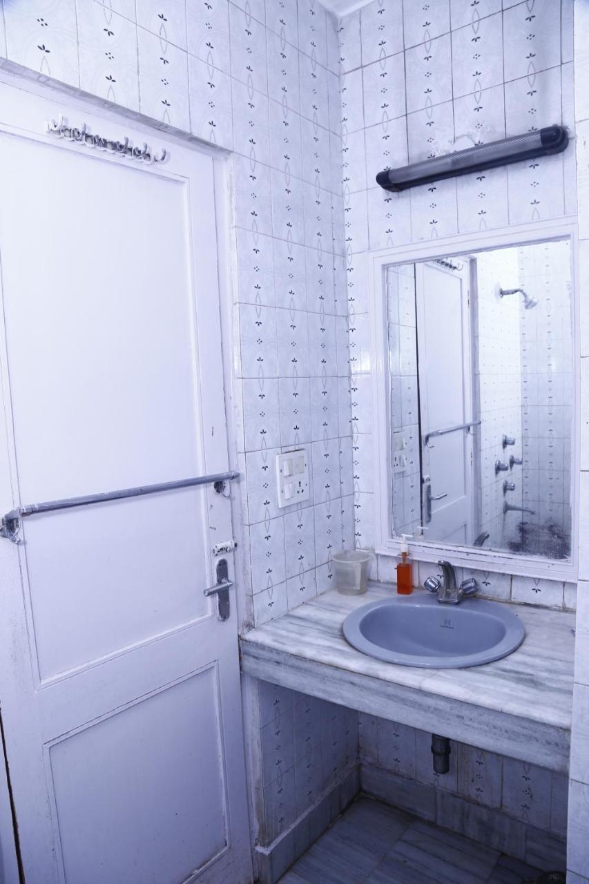 Batra Holiday Home - Couple Friendly Stays Delhi  Ngoại thất bức ảnh